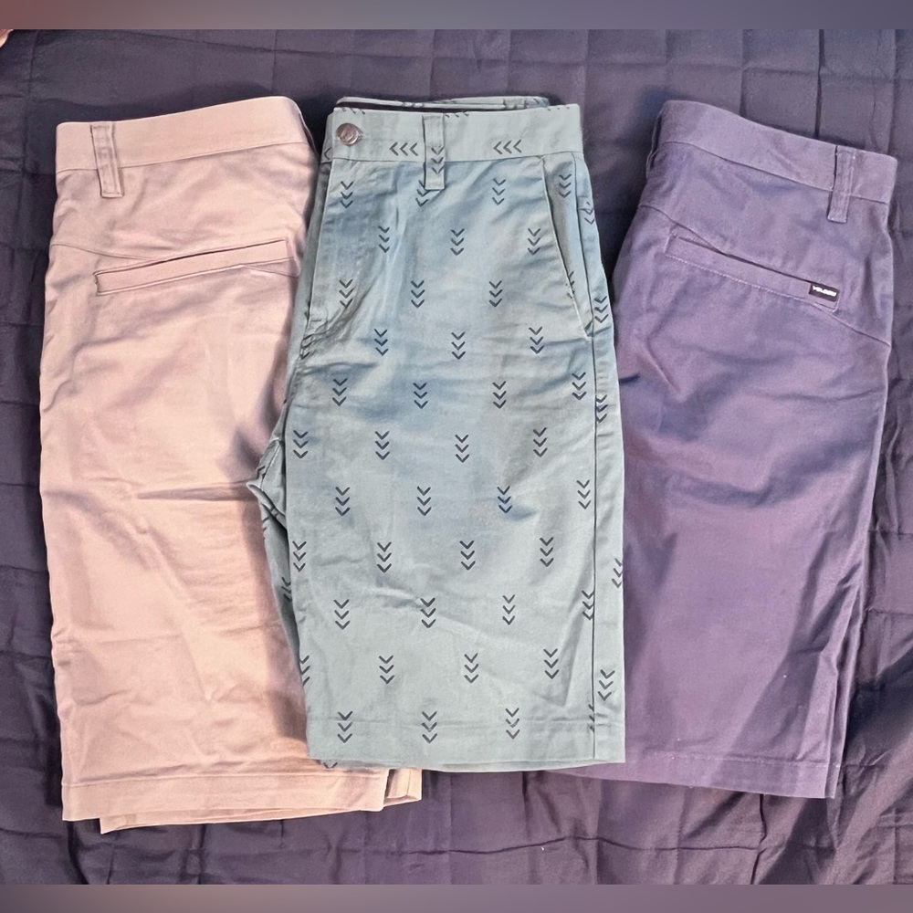 Lot of 3 Pairs Men’s Volcom True To This Shorts Gray/Turquoise/Blue sz 30
